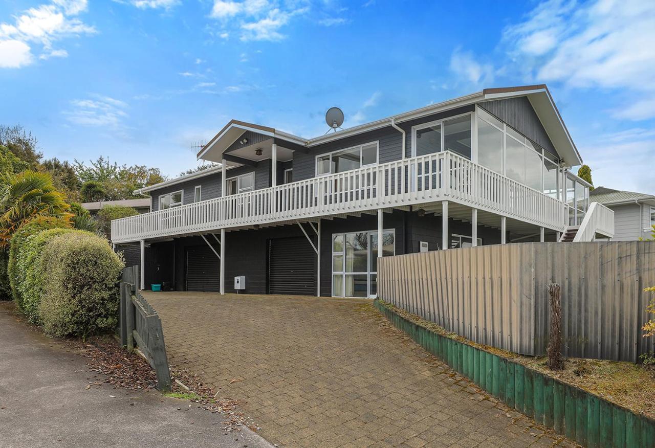 Woodward House Taupo Villa Exterior photo